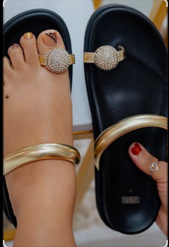 Sandles Sandals