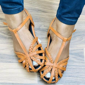 Flat shoes